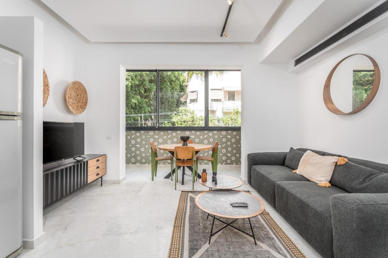 Gordon Area Apartment *